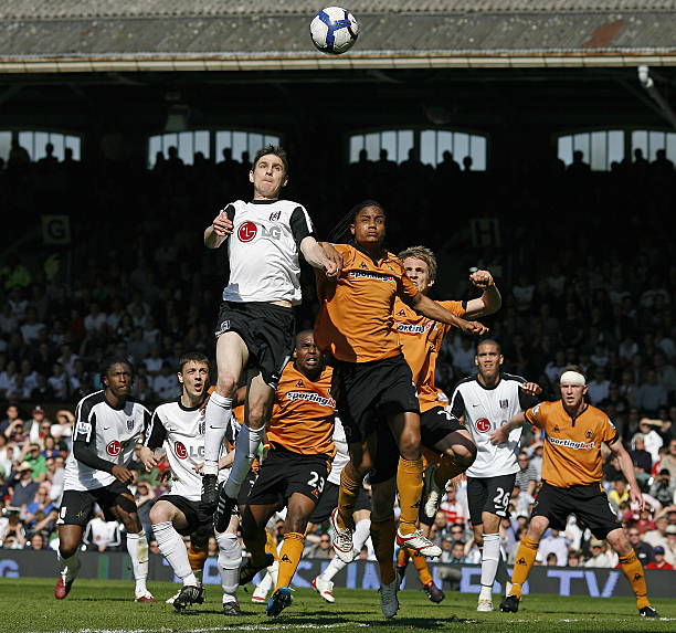 莱加内斯通 莱加内斯通