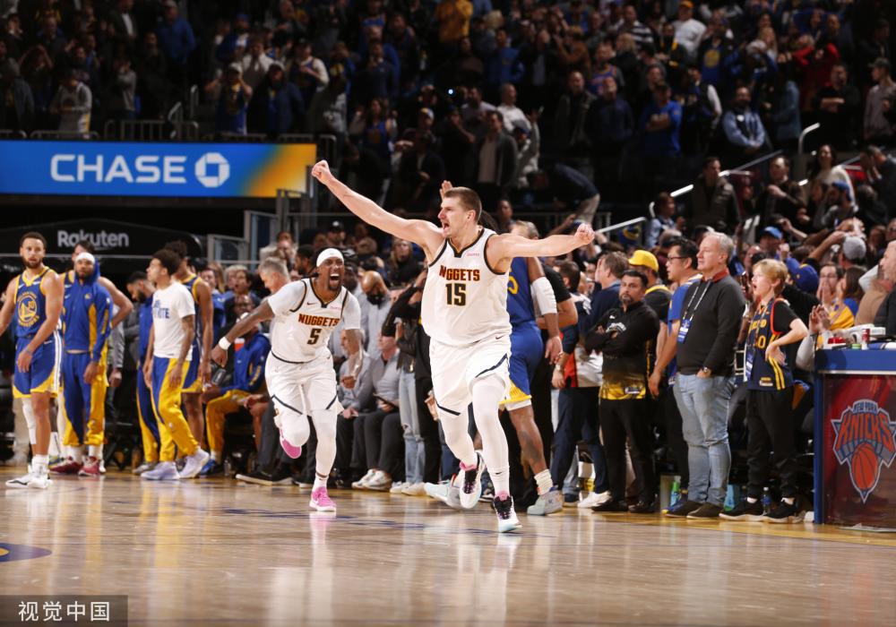 保持球队的 保持球队的