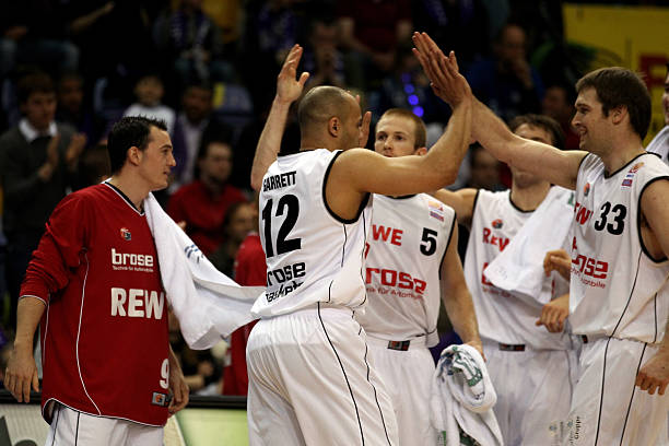 力中卫的配 力中卫的配